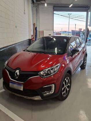 RENAULT CAPTUR 1.6 16V SCE FLEX INTENSE X-TRONIC RENAULT CAPTUR 1.6 16V SCE FLEX INTENSE X-TRONIC